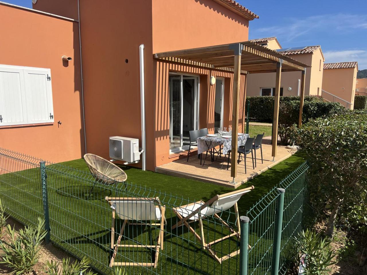 Residence Hoteliere Les Hameaux De Saint Cyprien Appartement 2 Chambres Lecci Kültér fotó